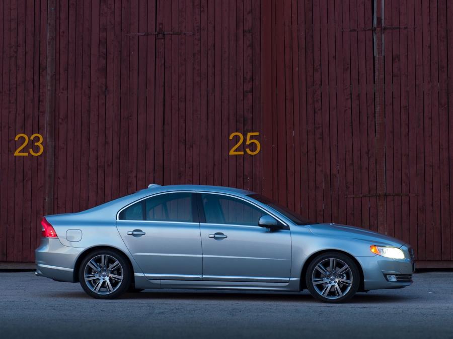  Volvo S80 T6 2013 года  (фото 4 из 5)